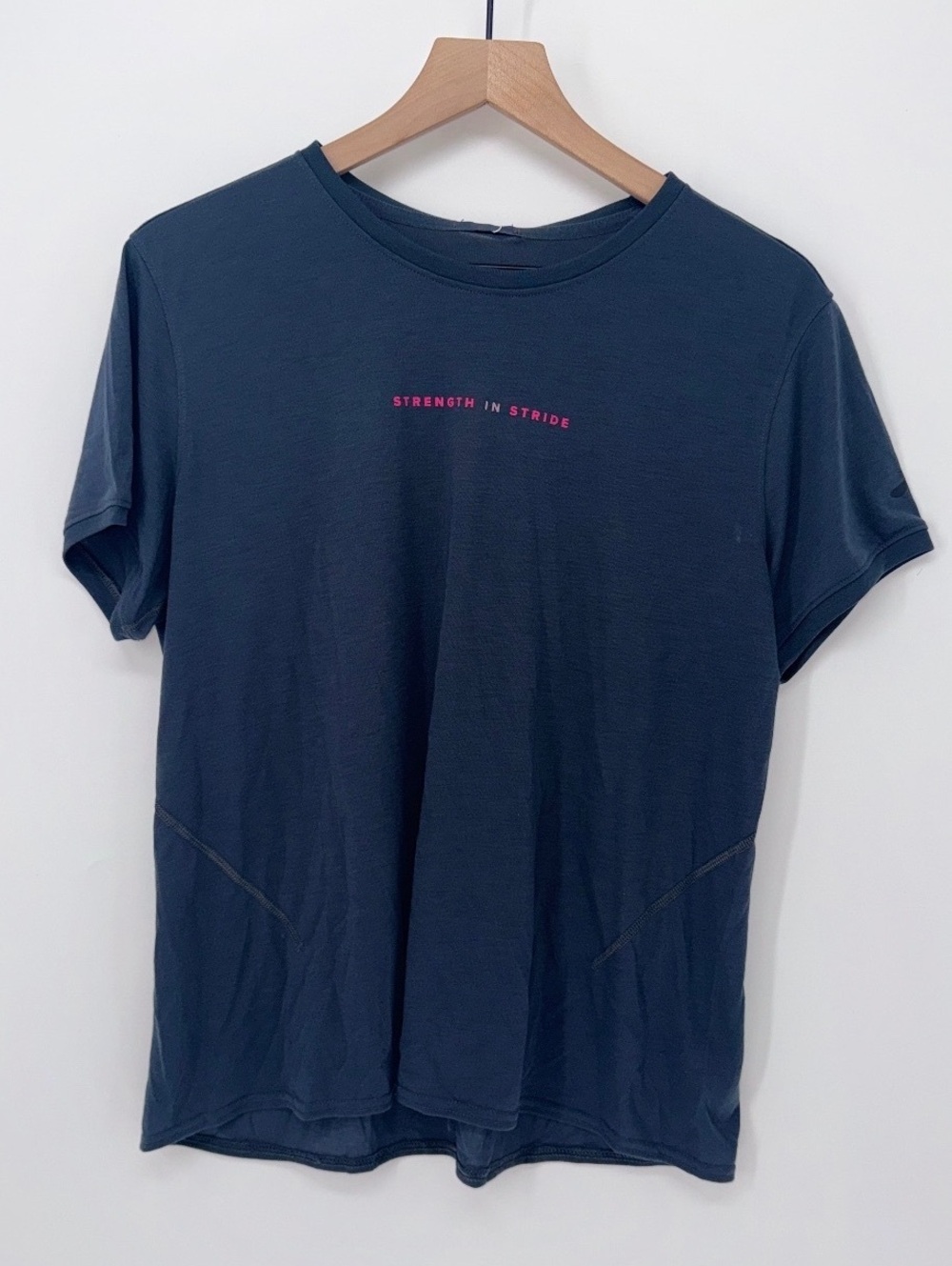 Brooks Women's Distance Short Sleeve 3.0 Running Shirt — XL - Picture 6 of 9